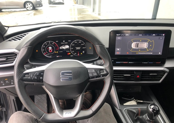 Seat Leon cena 32900 przebieg: 126855, rok produkcji 2020 z Starogard Gdański małe 379